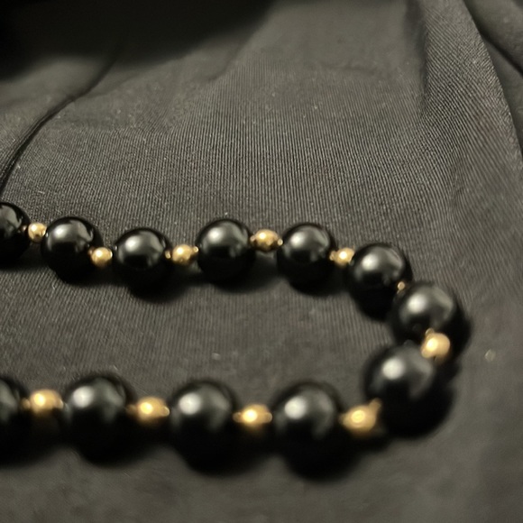 Black onyx and 10 karat gold necklace - Picture 4 of 4
